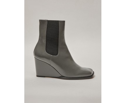 High heel woman leather...