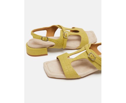 Sandalia de mujer en piel...