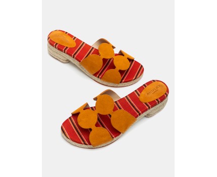 Low heel woman leather...